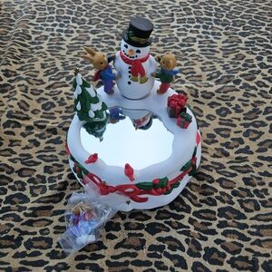 1996 Avon Gift Collection Twirling Skaters Wind Up Musical Mice Snowman Vintage